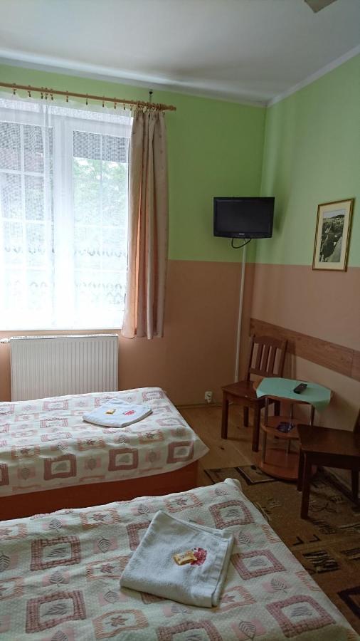 Hotelik Warmia -Pensjonat, Hostel Lidzbark Warmiński Exterior foto